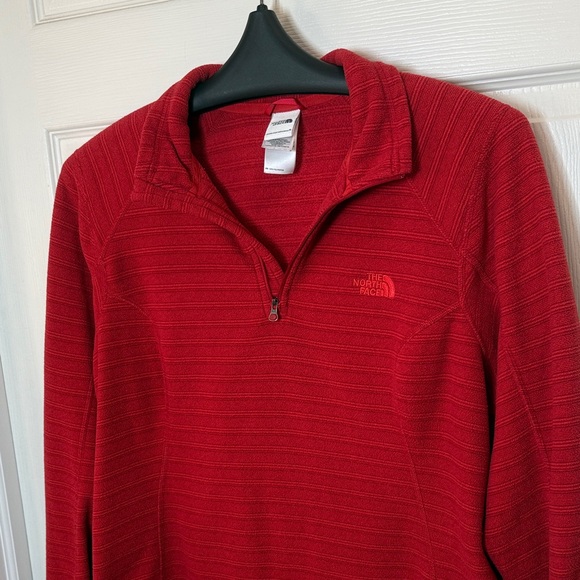 The North Face Women’s Thermal Pro Quarter Zip - Picture 3 of 10